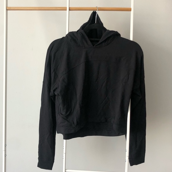 lululemon athletica Tops - Lululemon cropped hoodie